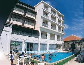 מלון בורומאנה Le Crillon מראה חיצוני תמונה