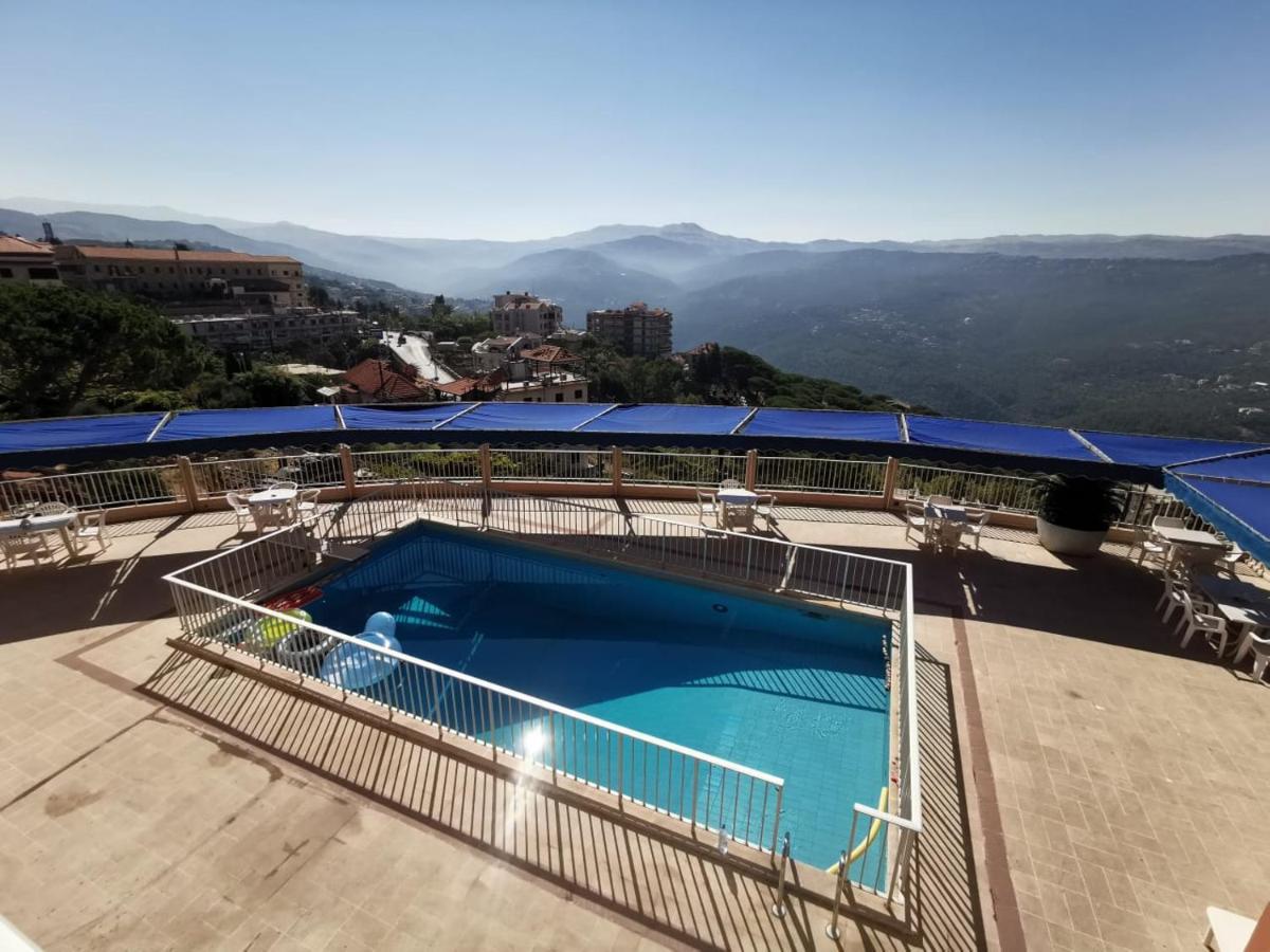 מלון בורומאנה Le Crillon מראה חיצוני תמונה